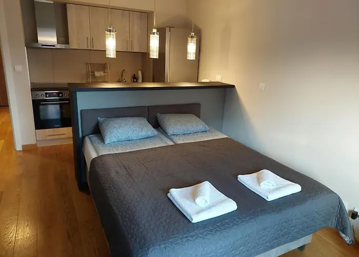 Premier 1 A Blok Belgrado